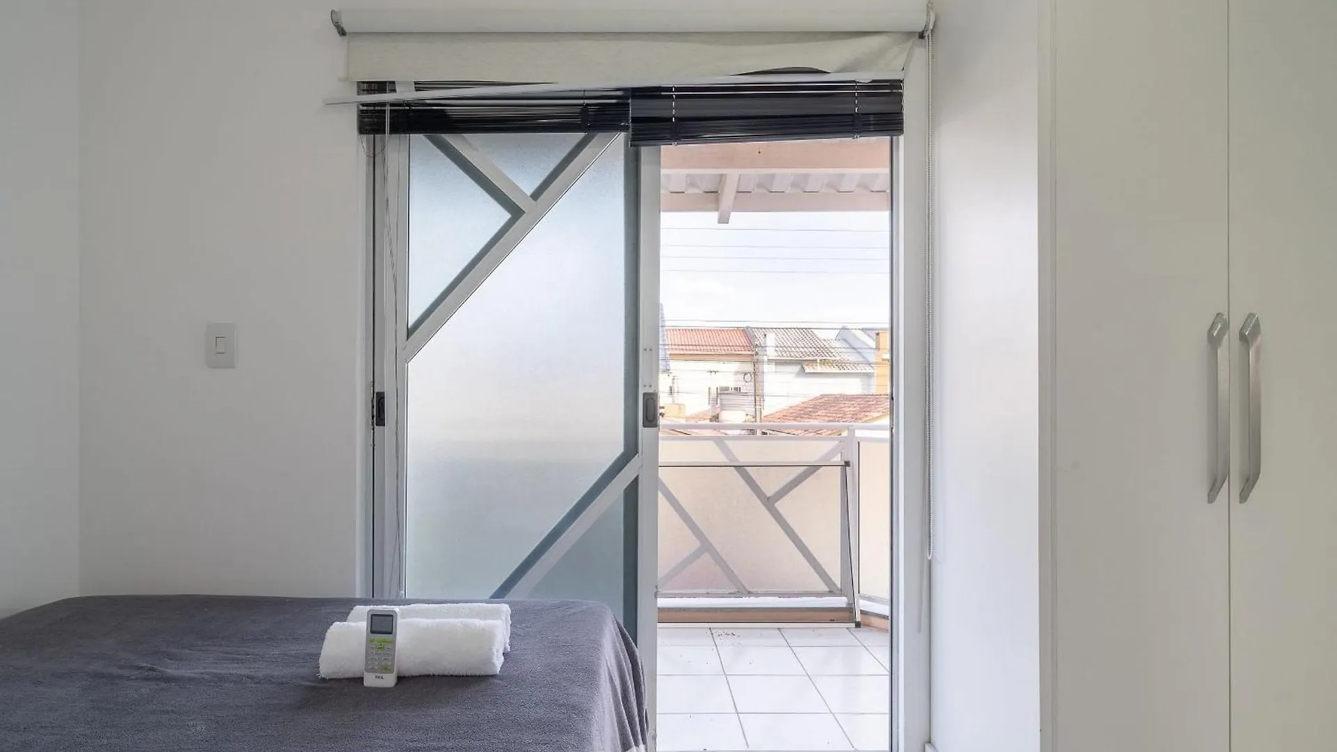 Casa 5Q C/ Piscina No Centro De Penha Bsl190别墅 度假居 佩尼亚