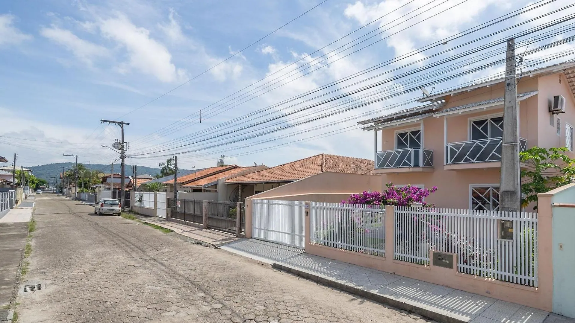 Casa 5Q C/ Piscina No Centro De Penha Bsl190别墅